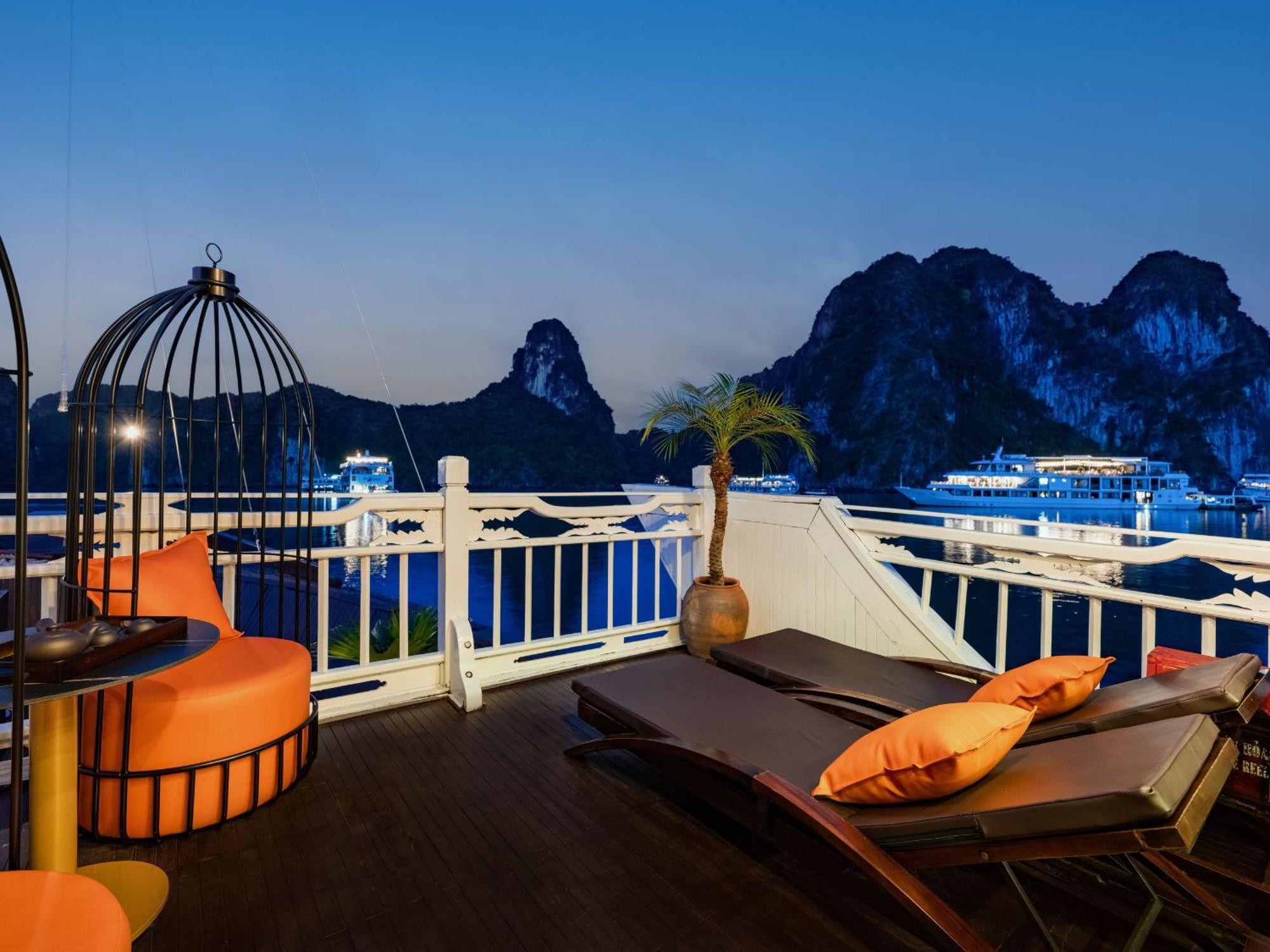 Hera Boutique Cruise Ha Long Bay エクステリア 写真