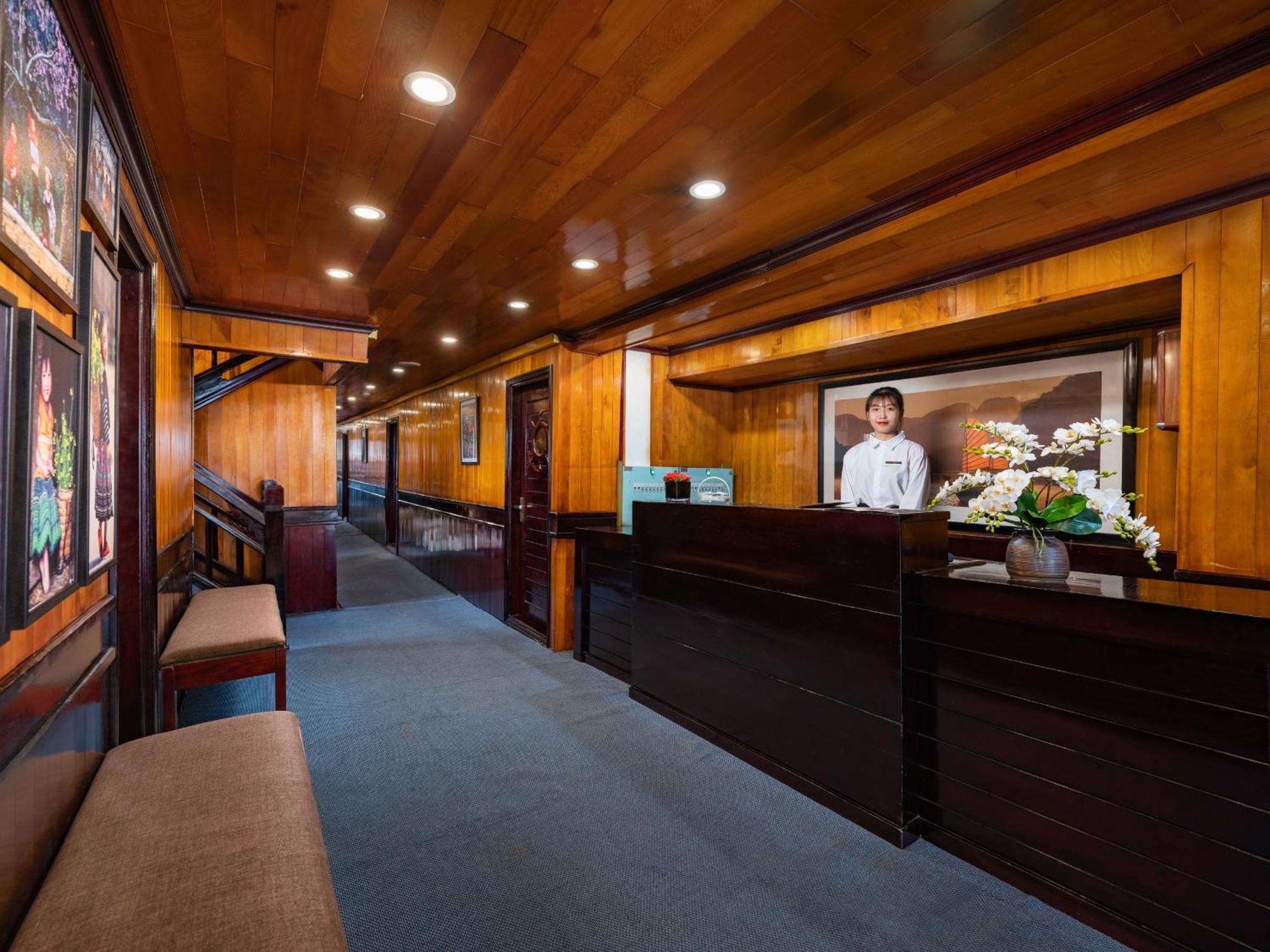 Hera Boutique Cruise Ha Long Bay エクステリア 写真