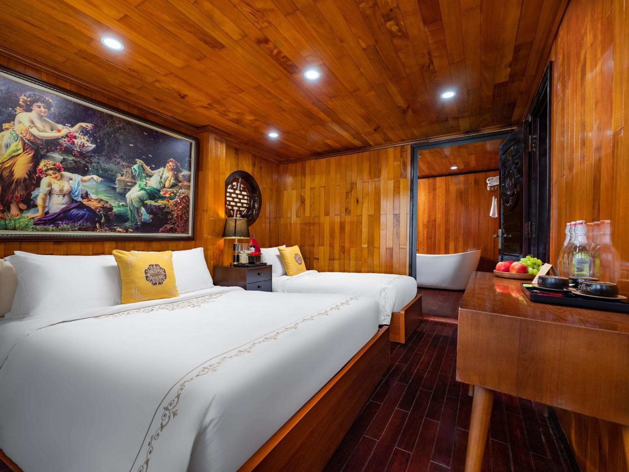 Hera Boutique Cruise Ha Long Bay エクステリア 写真