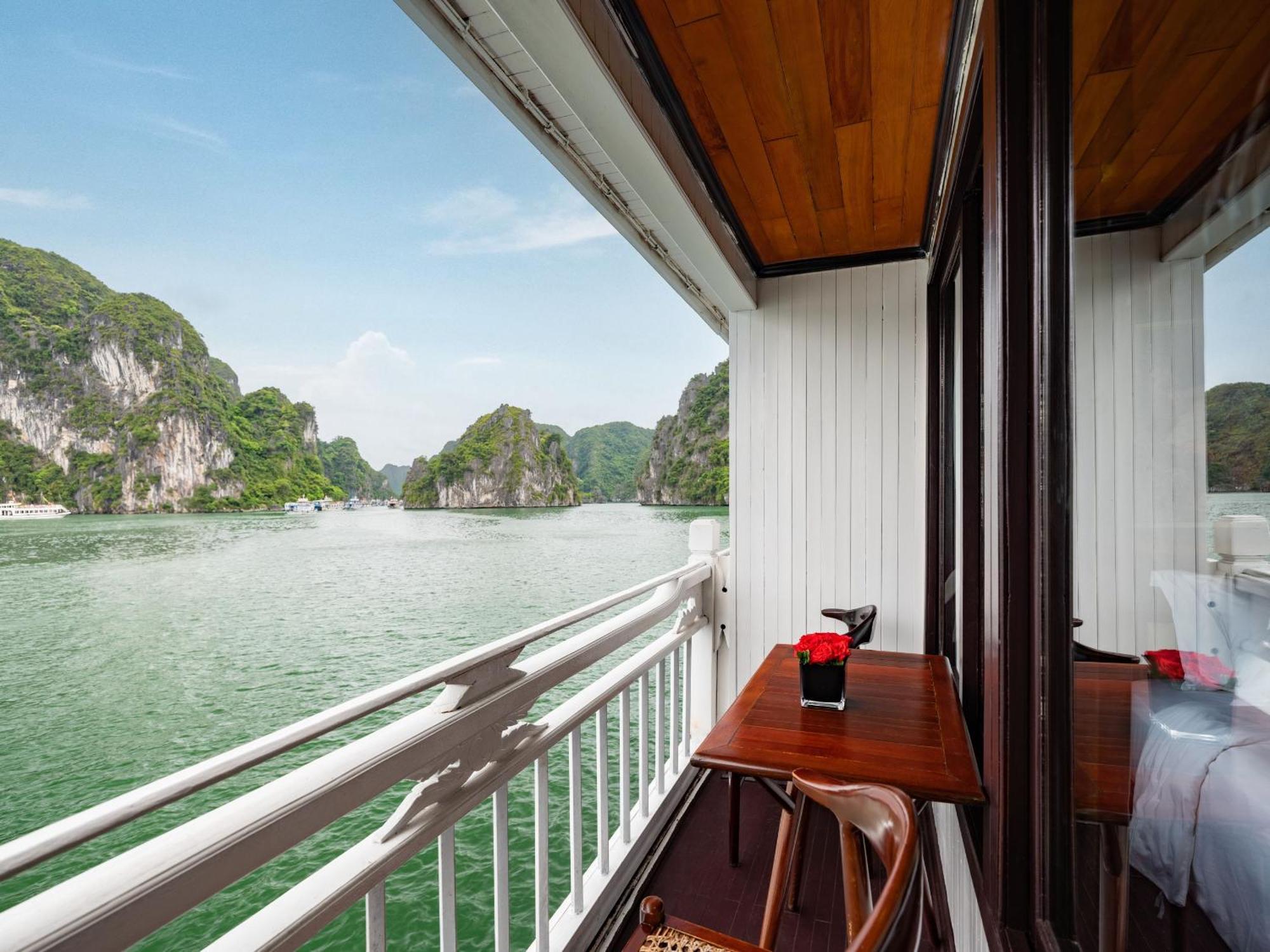 Hera Boutique Cruise Ha Long Bay エクステリア 写真