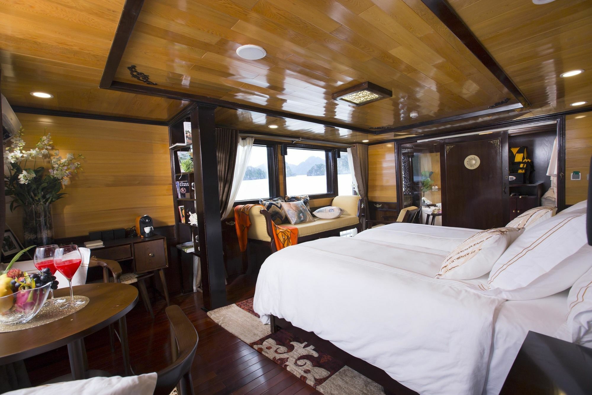 Hera Boutique Cruise Ha Long Bay エクステリア 写真
