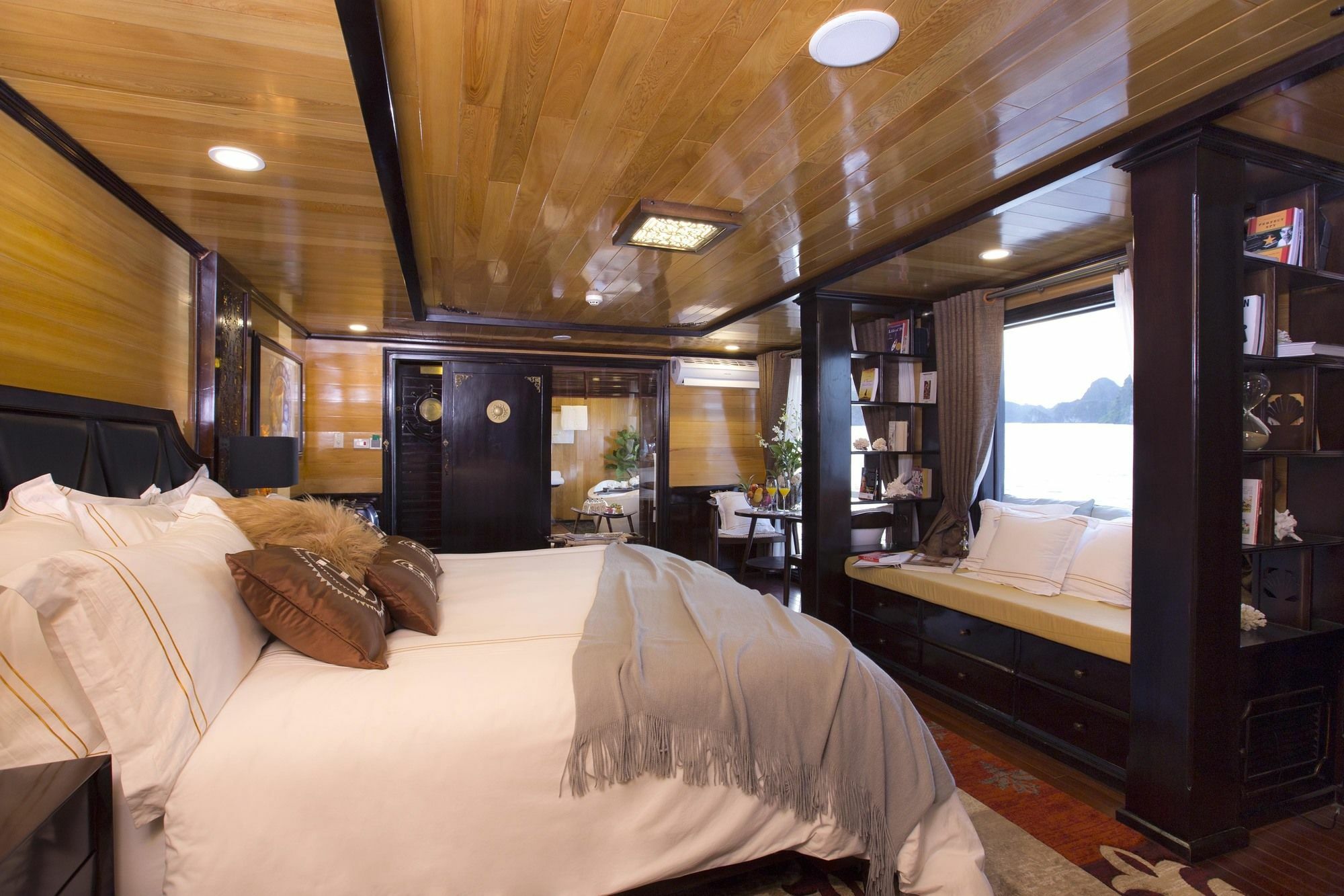 Hera Boutique Cruise Ha Long Bay エクステリア 写真